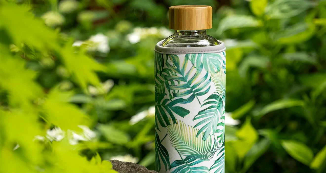 Glasflasche aus extra dickem Borosilikatglas mit Neoprenhülle in 1 Liter, 750ml und 500ml Größe erhältlich