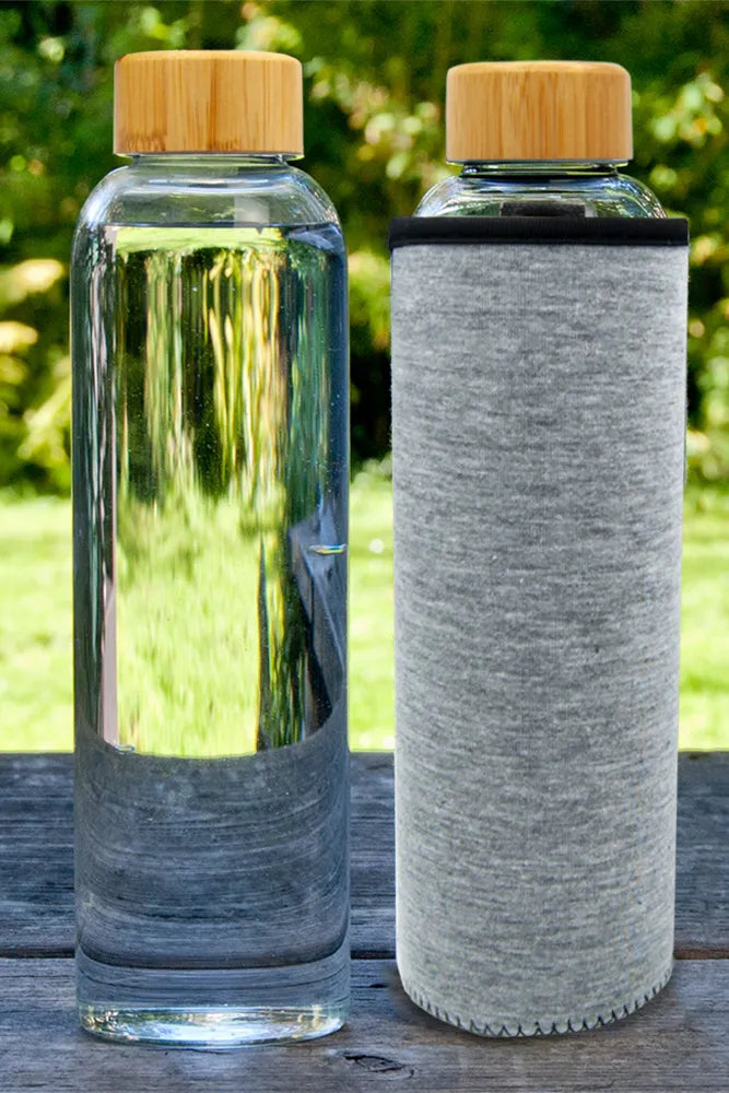 Nachhaltige Trinkflasche aus Glas mit Bambus Deckel für Kinder geeignet - TRENDY AND NEW