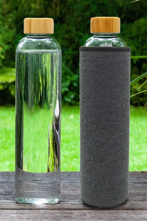 T&N Trinkflasche aus Glas für Kohlensäure geeignet mit Schutzhülle - TRENDY AND NEW